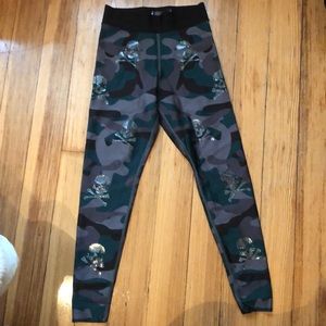 Ultracor camo skull leggings